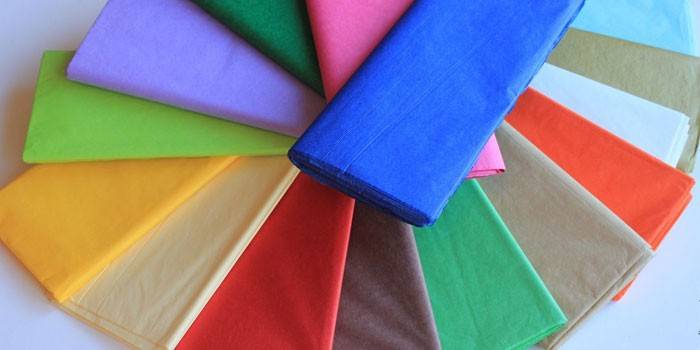 Cichy, wielokolorowy papier