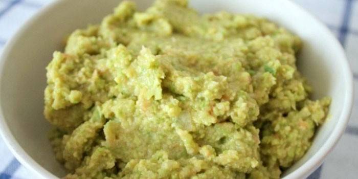 Guacamole s uhorkou a jablkom