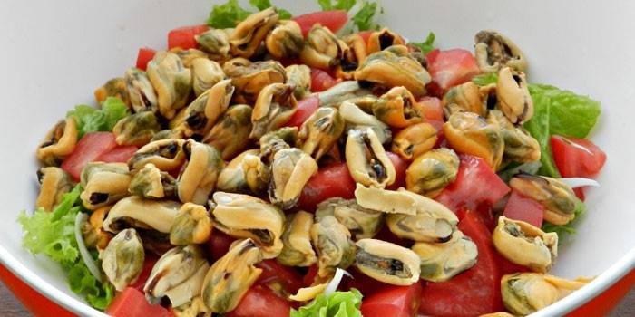 Salada de mexilhão com tomate