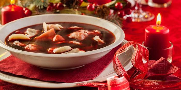 Sopa de beterraba vermelha