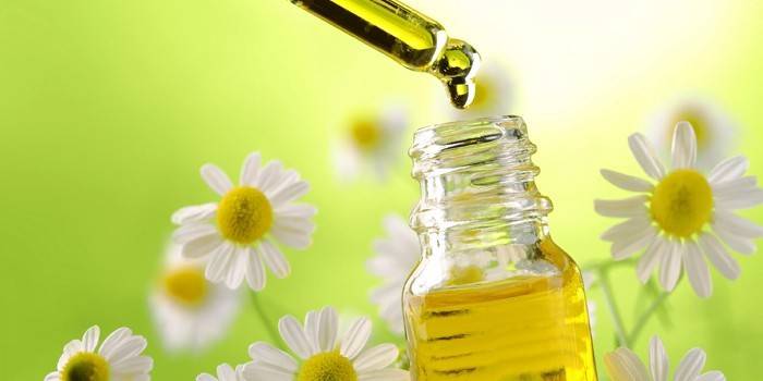 Flores de aceite y manzanilla