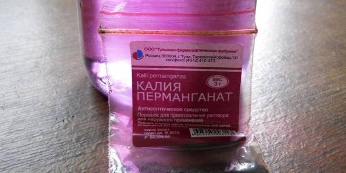 Nadmanganian potasu