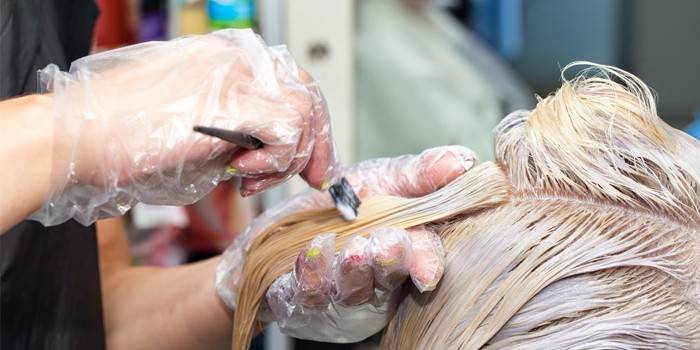 Processo de coloração de cabelo