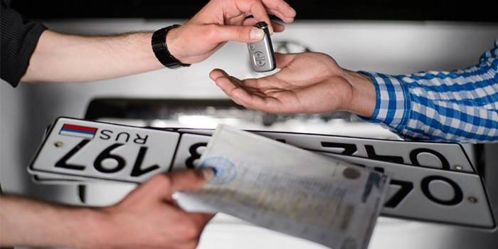 Uzyskiwanie numerów samochodów
