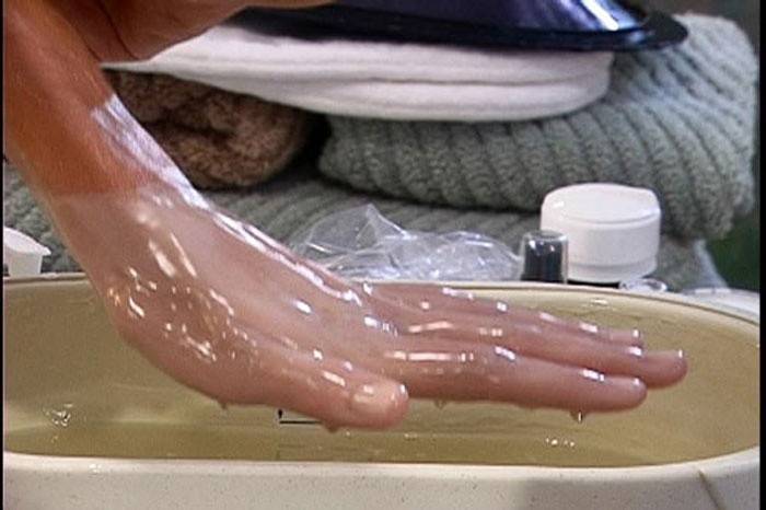 Os efeitos da terapia com parafina na pele das mãos