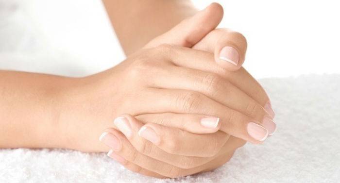 Mãos bem cuidadas - o resultado da terapia com parafina